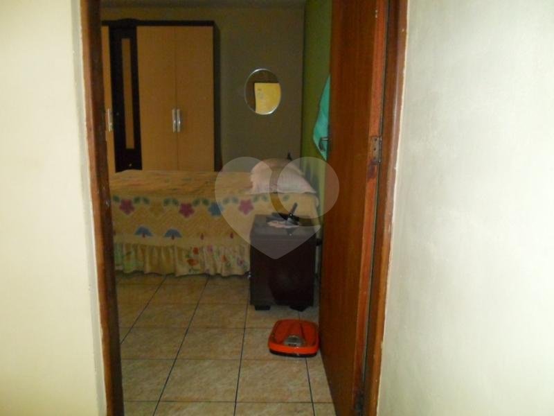 EXCELENTE SOBRADO NA VILA EMA