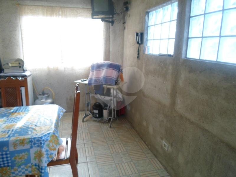 EXCELENTE SOBRADO NA VILA EMA