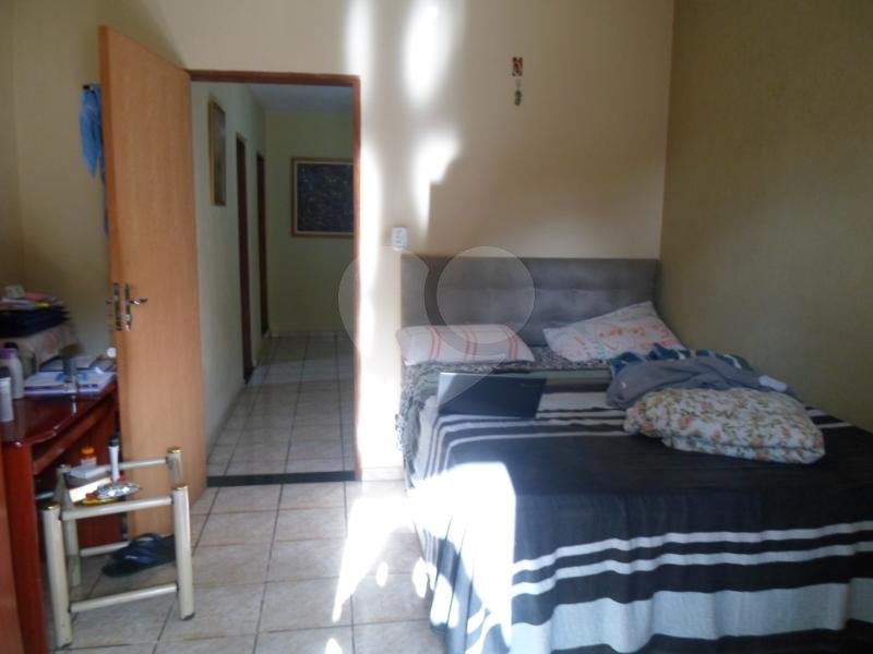 EXCELENTE SOBRADO NA VILA EMA