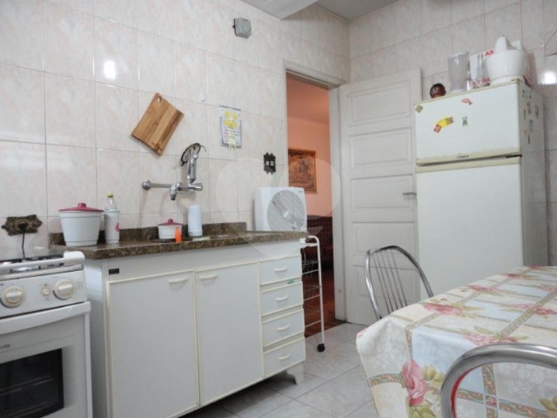 Casa de Vila com 7 dormitórios em Pinheiros COM RENDIMENTO DE ALUGUEL VIGENTE