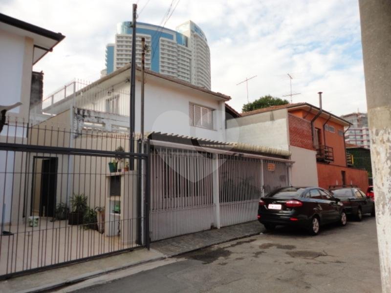 Casa de Vila com 7 dormitórios em Pinheiros COM RENDIMENTO DE ALUGUEL VIGENTE