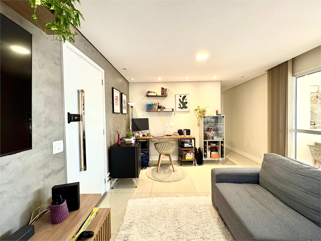 APTO ABAIXO DA AVALIAÇÃO - TOTALMENTE REFORMADO