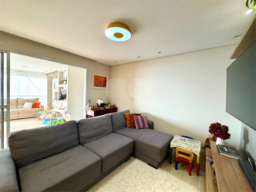 APTO ABAIXO DA AVALIAÇÃO - TOTALMENTE REFORMADO