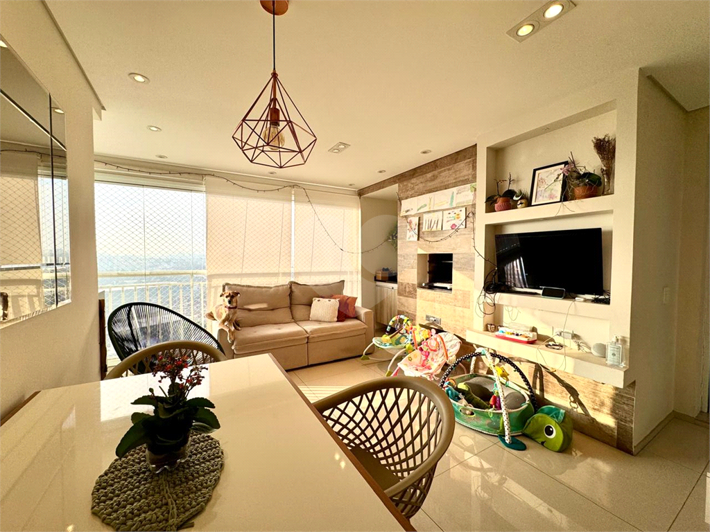 APTO ABAIXO DA AVALIAÇÃO - TOTALMENTE REFORMADO