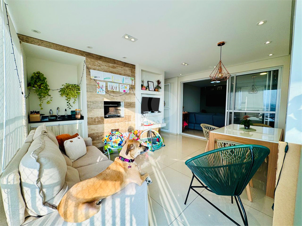 APTO ABAIXO DA AVALIAÇÃO - TOTALMENTE REFORMADO