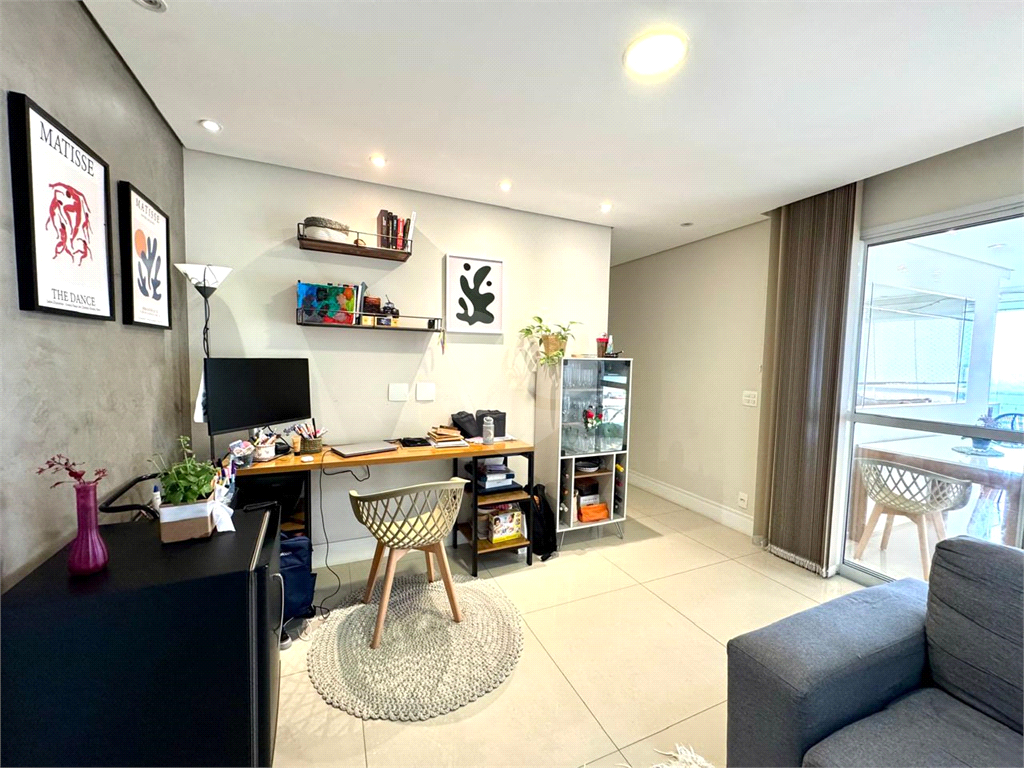 APTO ABAIXO DA AVALIAÇÃO - TOTALMENTE REFORMADO