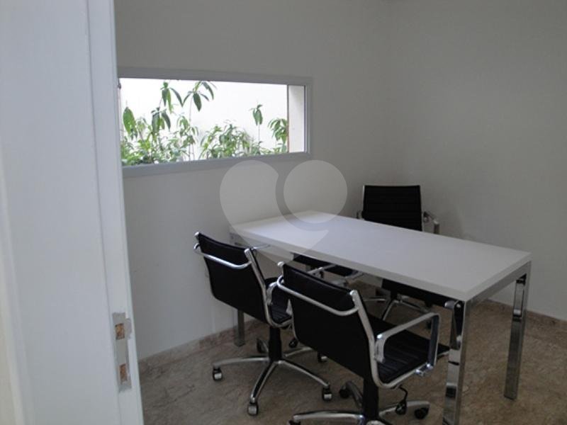 Apartamento -Paraíso - 2 Quartos - 2 Vagas - Depósito - Locação / Aluguel