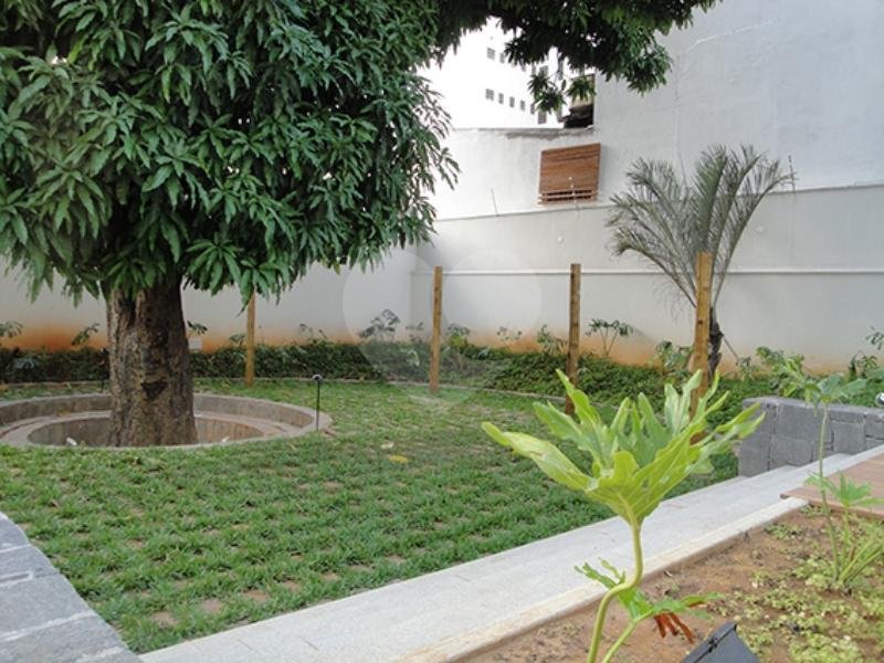 Apartamento -Paraíso - 2 Quartos - 2 Vagas - Depósito - Locação / Aluguel