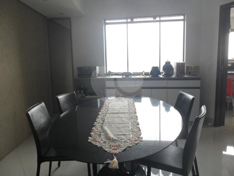 APARTAMENTO DE 400M NA MOOCA – ENCANTADOR.