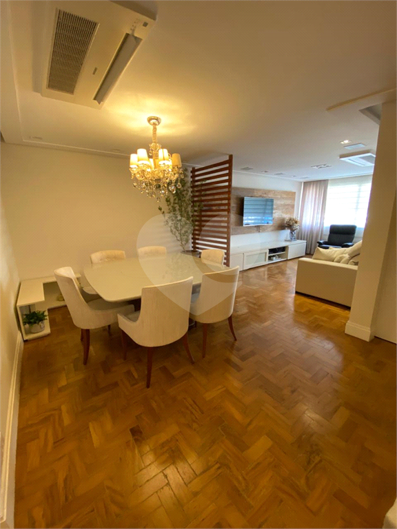 Apartamento à venda no JARDIM PAULISTA com 135 m²