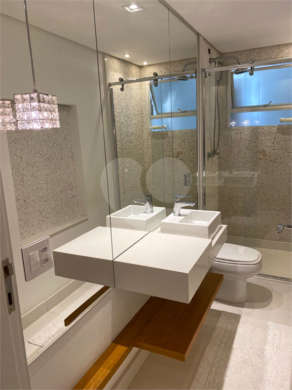 Apartamento à venda no JARDIM PAULISTA com 135 m²