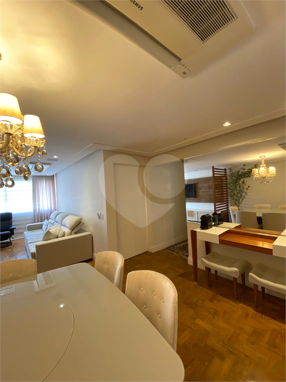 Apartamento à venda no JARDIM PAULISTA com 135 m²