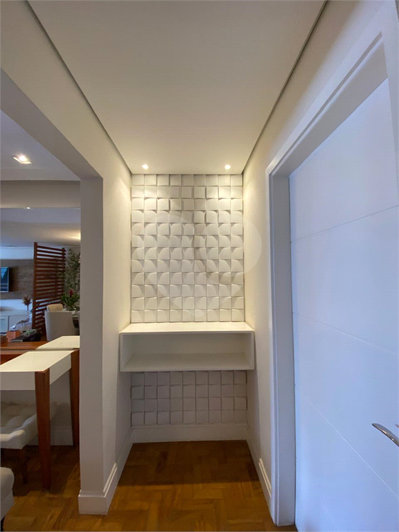 Apartamento à venda no JARDIM PAULISTA com 135 m²