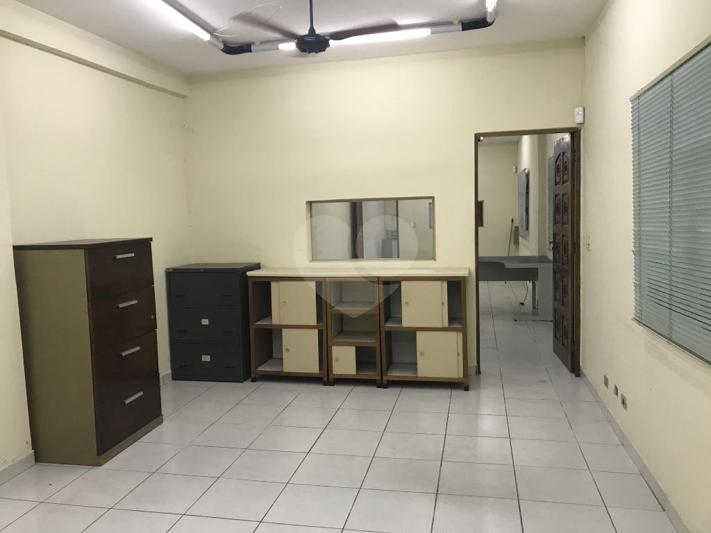 Sobrado à venda e aluguel com 3 quartos, 270m² - Foto 5