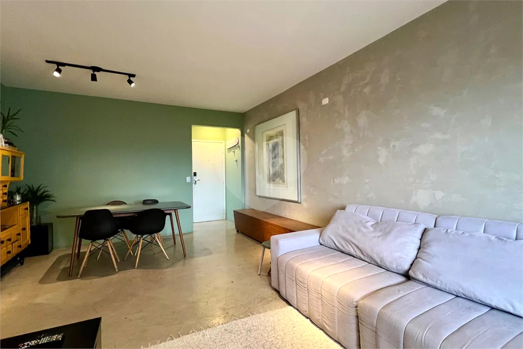 Apartamento Vila Madalena 3 quartos, sendo 1 suite e 2 vagas de garagem 