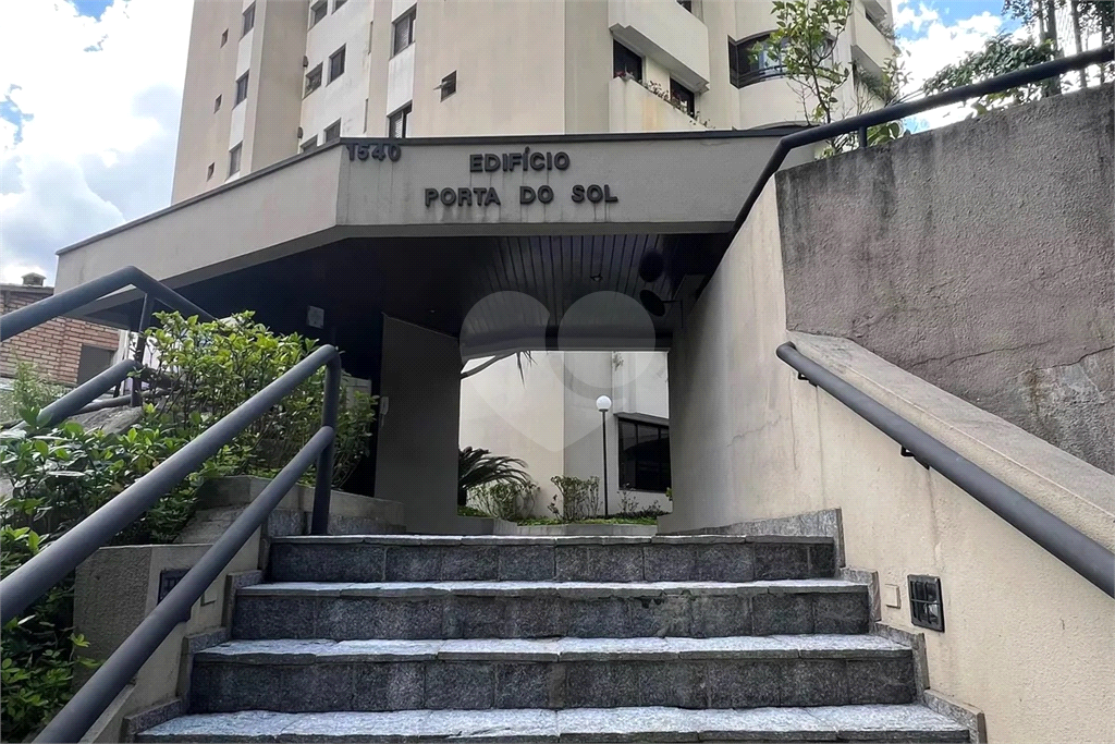 Apartamento Vila Madalena 3 quartos, sendo 1 suite e 2 vagas de garagem 