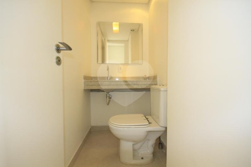 APARTAMENTO em VILA LEOPOLDINA