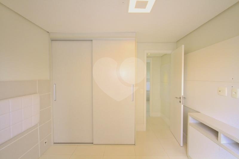 APARTAMENTO em VILA LEOPOLDINA