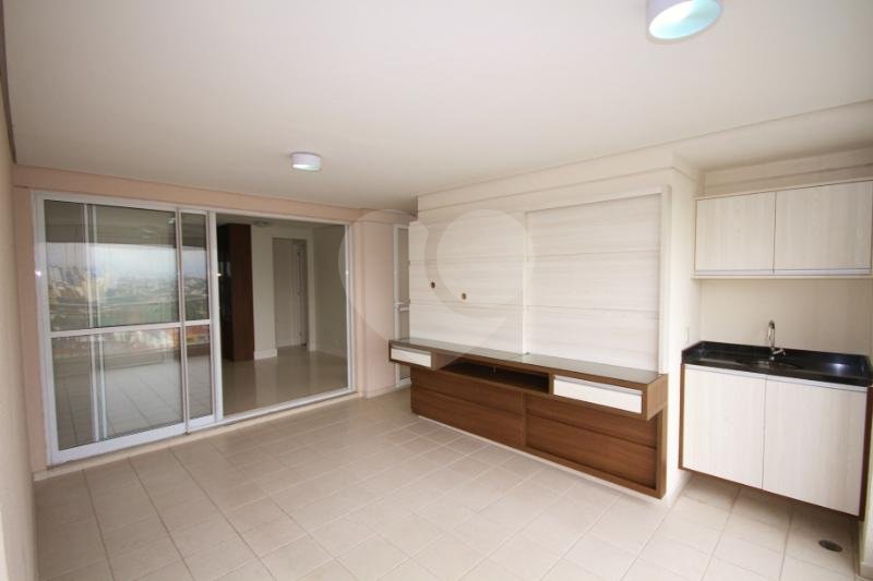 APARTAMENTO em VILA LEOPOLDINA