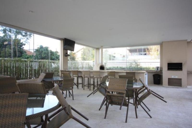 APARTAMENTO em VILA LEOPOLDINA