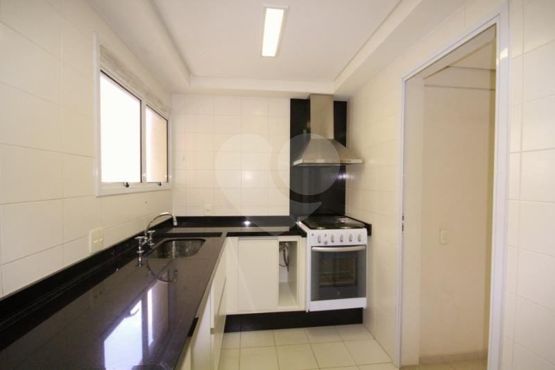 APARTAMENTO em VILA LEOPOLDINA