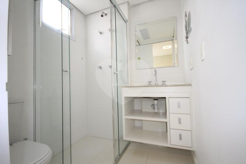 APARTAMENTO em VILA LEOPOLDINA
