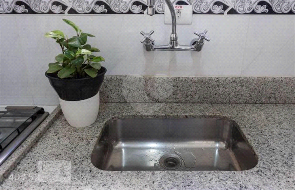 Apartamento Reformado e Semi-Mobiliado - Pronto para Morar!