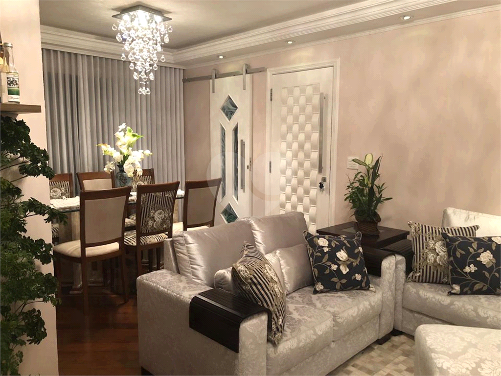Apartamento Reformado e Semi-Mobiliado - Pronto para Morar!