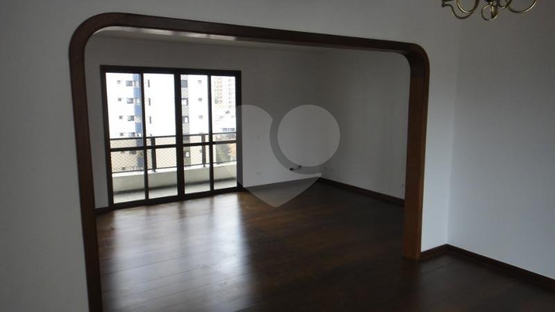 APARTAMENTO em VILA CLEMENTINO