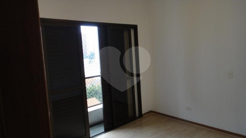 APARTAMENTO em VILA CLEMENTINO