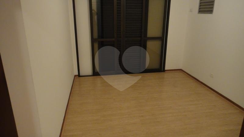APARTAMENTO em VILA CLEMENTINO