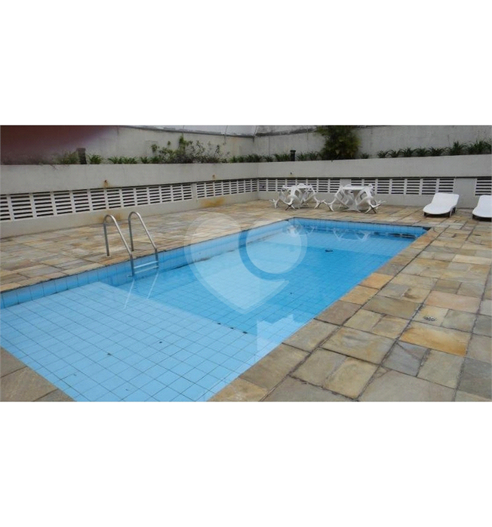 APARTAMENTO em VILA CLEMENTINO