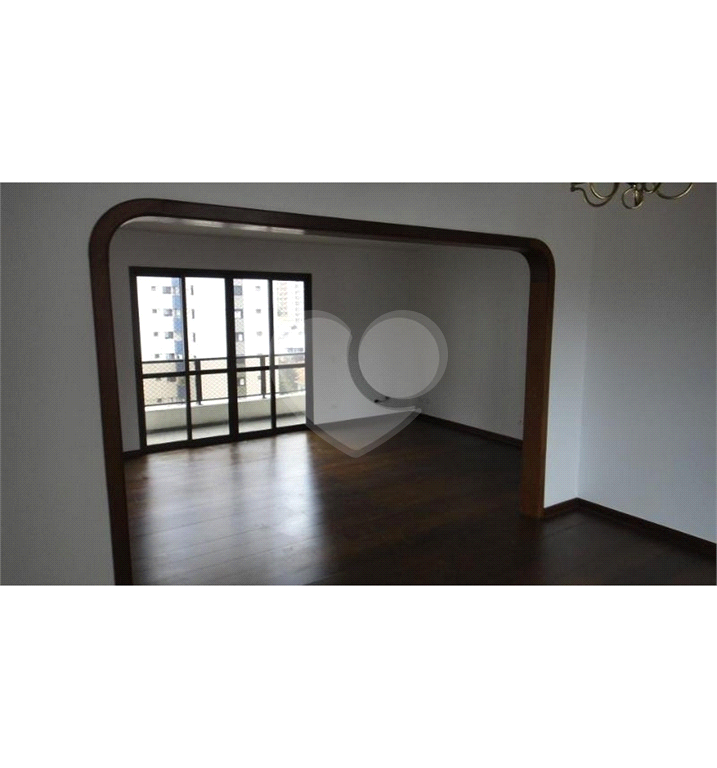 APARTAMENTO em VILA CLEMENTINO