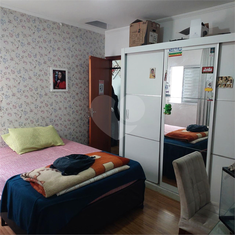 Sobrado em Tucuruvi com excelente localização, 3 dormitórios e garagem para 4 carros.