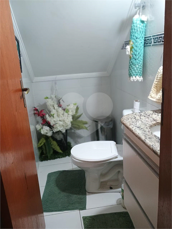 Sobrado em Tucuruvi com excelente localização, 3 dormitórios e garagem para 4 carros.