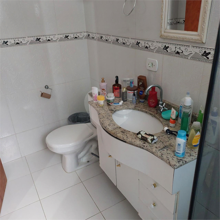 Sobrado em Tucuruvi com excelente localização, 3 dormitórios e garagem para 4 carros.