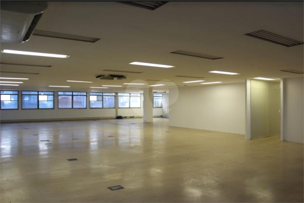 Laje comercial, disponível para locação e venda, próximo à Marginal Pinheiros e ao Shopping Eldorado