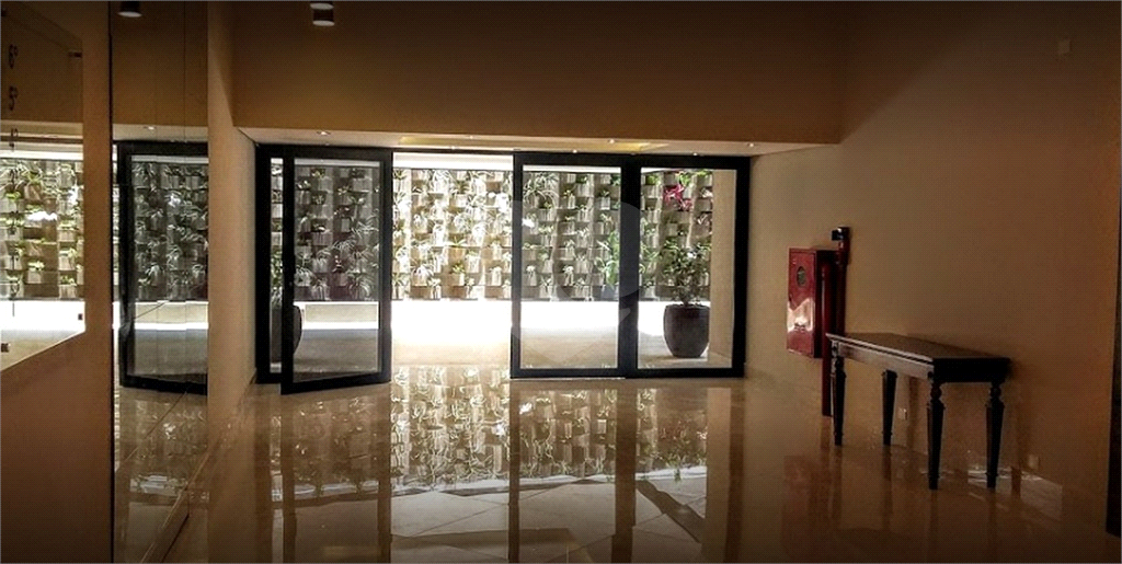 Laje comercial, disponível para locação e venda, próximo à Marginal Pinheiros e ao Shopping Eldorado