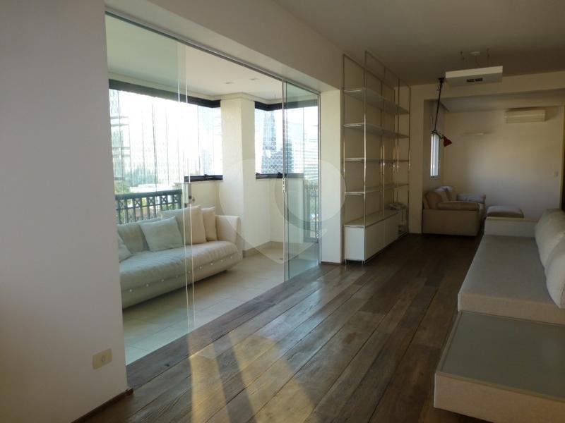 Espetacular apartamento na Vila Olímpia! 