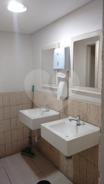 PRÉDIO INTEIRO em VILA FORMOSA