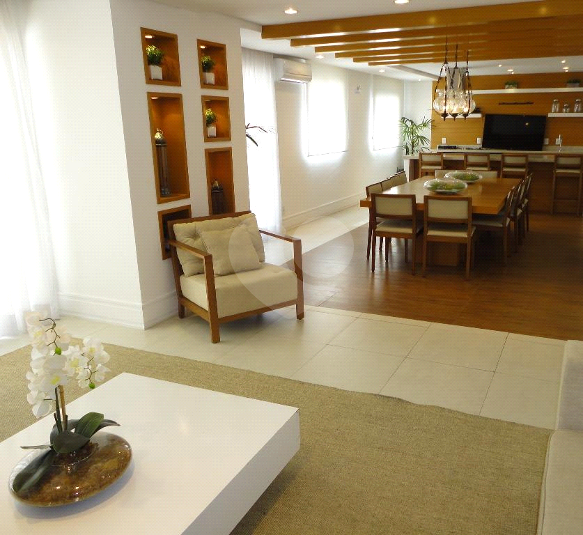 APARTAMENTO em VILA MADALENA