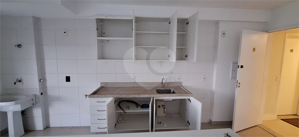 APARTAMENTO em VILA MADALENA