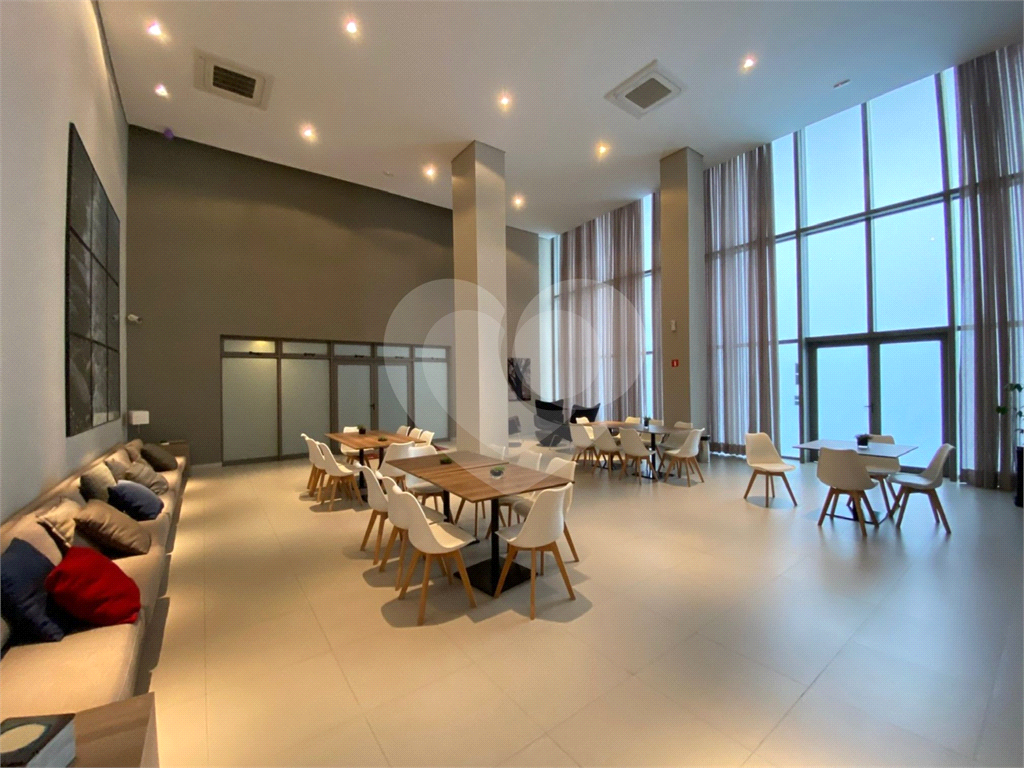 APARTAMENTO em VILA LEOPOLDINA
