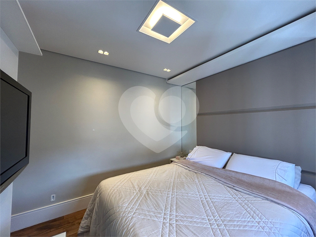 APARTAMENTO em VILA LEOPOLDINA