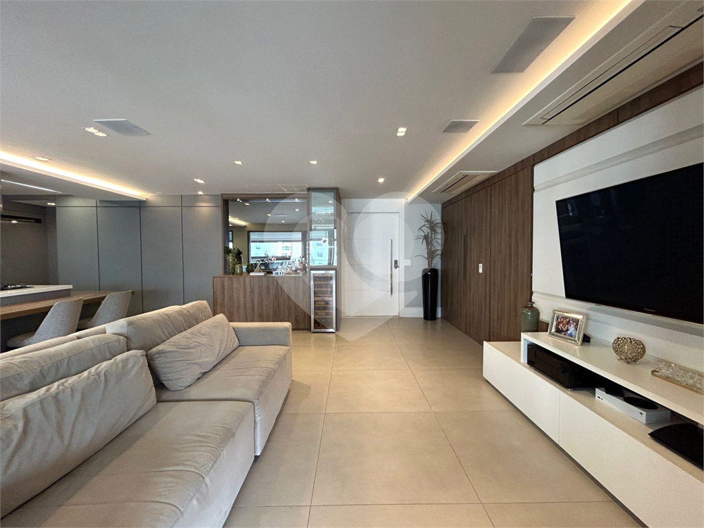 APARTAMENTO em VILA LEOPOLDINA
