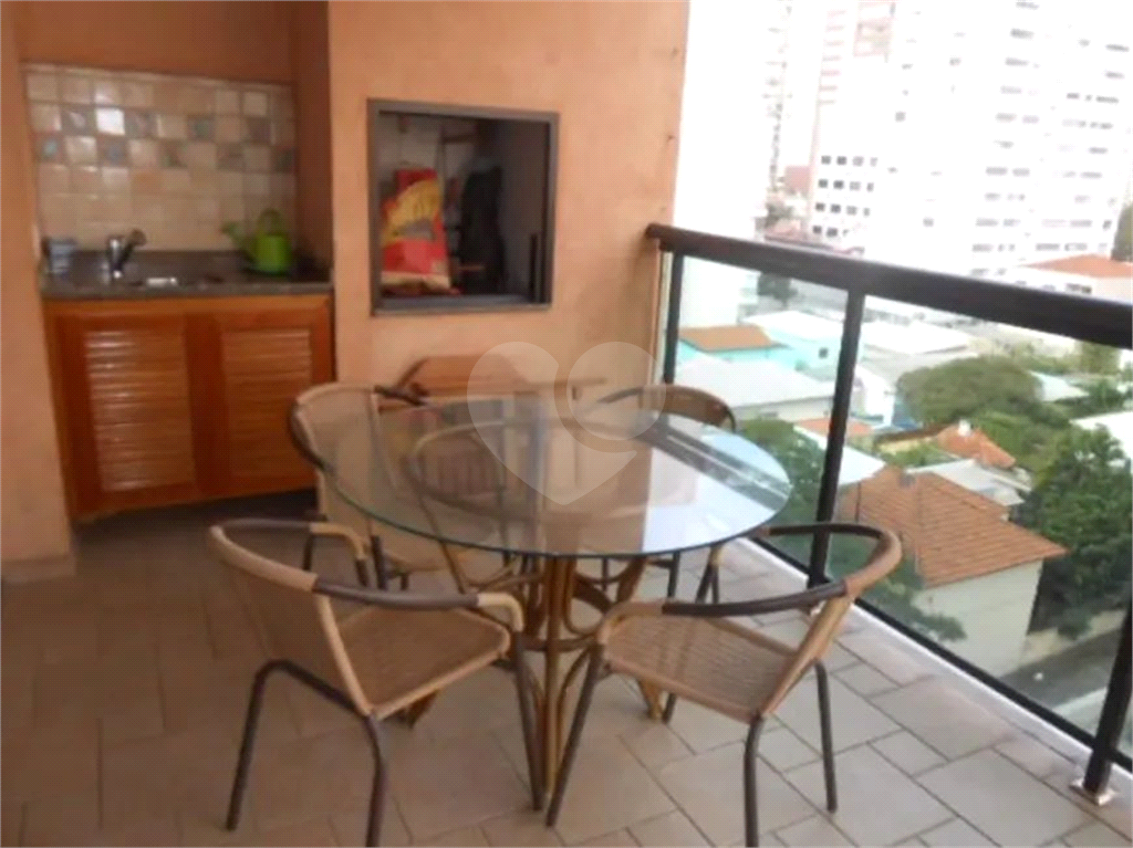 APARTAMENTO em PARAÍSO