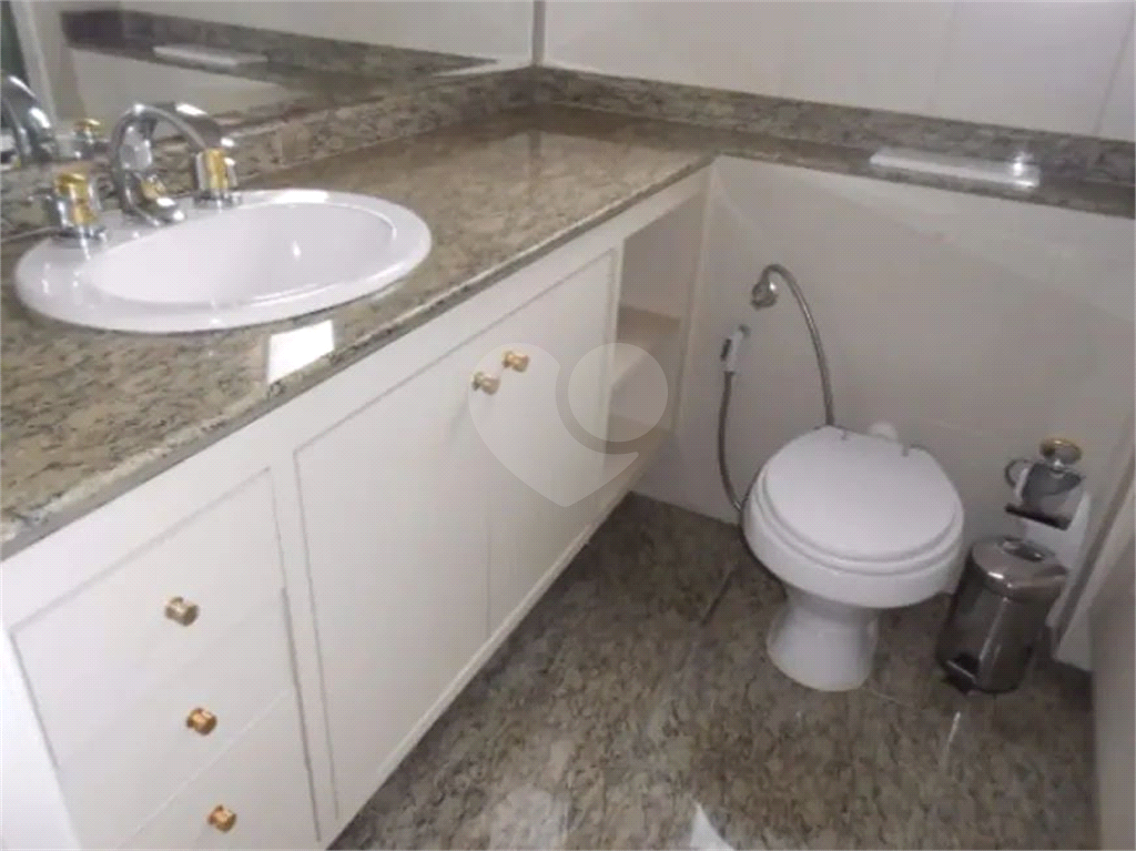 APARTAMENTO em PARAÍSO