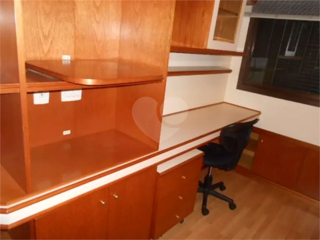 APARTAMENTO em PARAÍSO