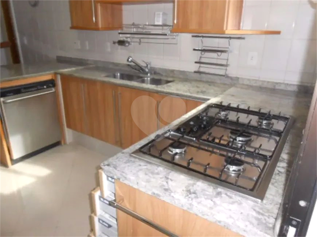 APARTAMENTO em PARAÍSO