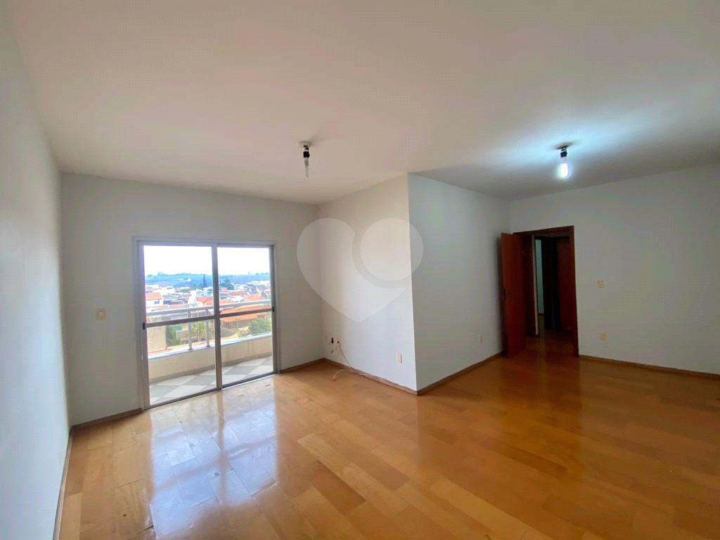 APARTAMENTO em JARDIM MACARENKO